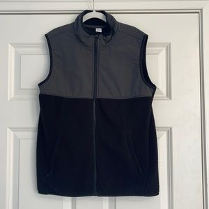 Old Navy boys zip up fleece vest black XL